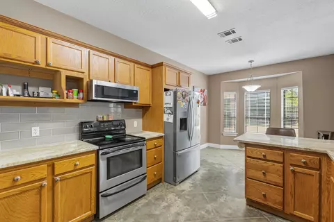 Kitchen - 51 Nobles Rd, Sumrall, MS 39482 photo 2 of 3