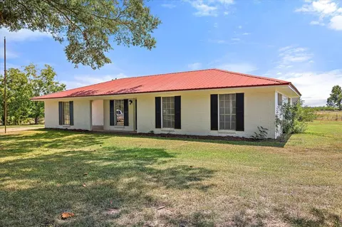 439 New Hope Rd, Mount Olive, MS 39119 photo 3