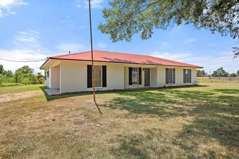 439 New Hope Rd, Mount Olive, MS 39119 photo 2