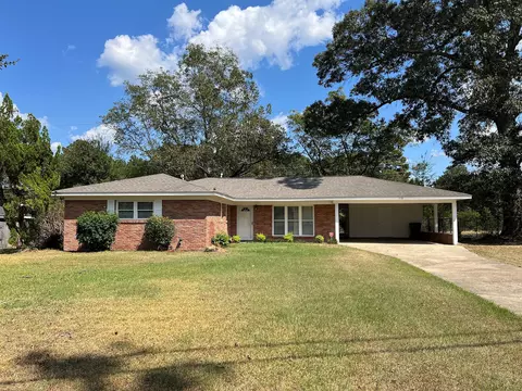 110 Lamar Ave, Hattiesburg, MS 39402