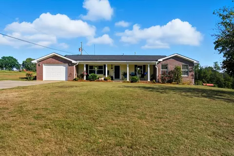 21 Violet Dr, Ellisville, MS 39437