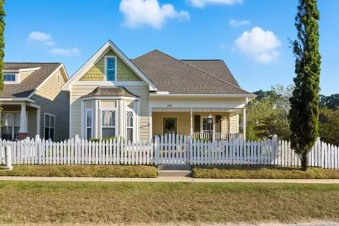 229 Legacy Blvd, Hattiesburg, MS 39402