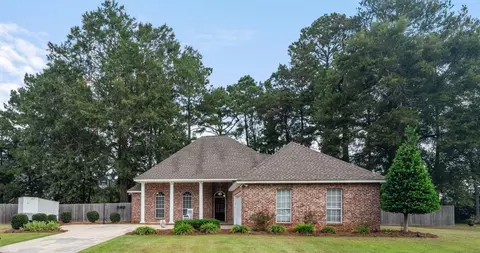 101 Archel St, Petal, MS 39465