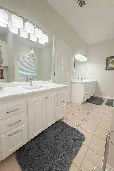 Bath - 11 Melissa Lp, Petal, MS 39465 photo 2 of 4