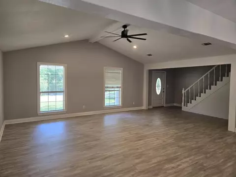 62 Wilcher Dr, Laurel, MS 39440 photo 3