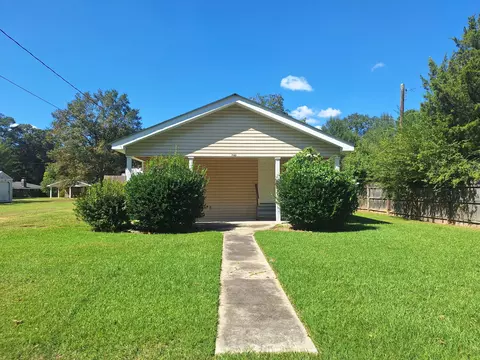 740 S George, Petal, MS 39465