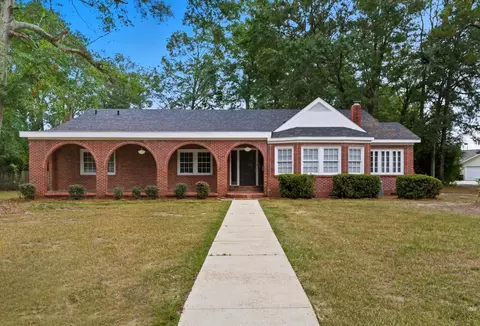 1216 Adeline St, Hattiesburg, MS 39401