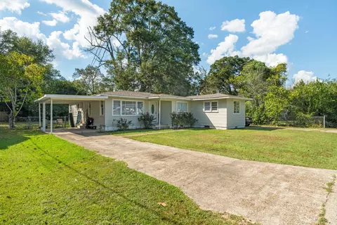 211 Waller St, Petal, MS 39465