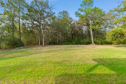Exterior - 4 Front Ave, Sumrall, MS 39482 photo 7 of 8
