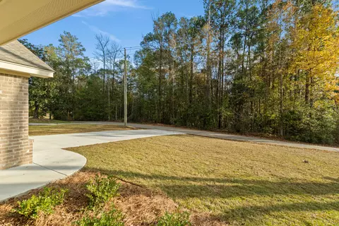 Exterior - 4 Front Ave, Sumrall, MS 39482 photo 5 of 8