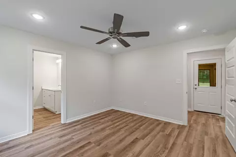 Bedroom - 4 Front Ave, Sumrall, MS 39482 photo 1 of 5