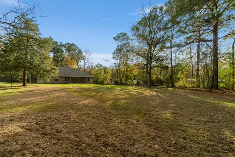 Exterior - 4 Front Ave, Sumrall, MS 39482 photo 4 of 8