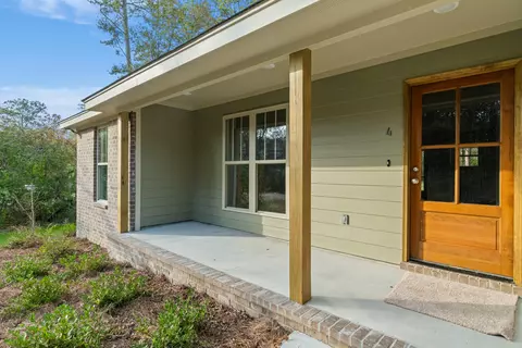 Exterior - 4 Front Ave, Sumrall, MS 39482 photo 2 of 8