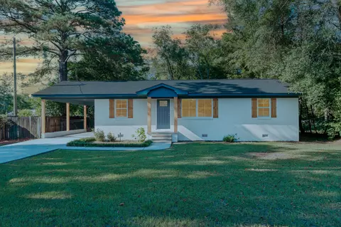 107 Cedar St, Petal, MS 39465