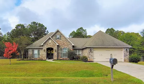 25 W Crockett, Sumrall, MS 39482