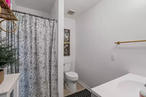 Bath - 826 Three Notch Rd, Collins, MS 39428 photo 1 of 3