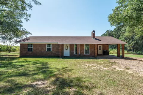 826 Three Notch Rd, Collins, MS 39428