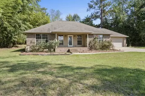 27 Chandler Ln, Petal, MS 39465