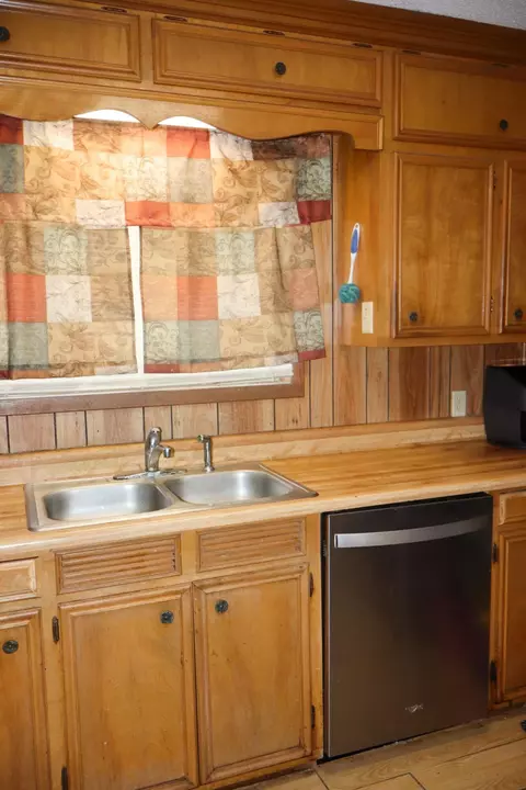 236 Polk Creek Rd, Sumrall, MS 39482