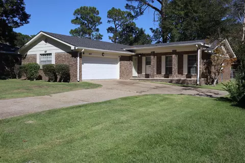 907 N 34th Ave, Hattiesburg, MS 39401