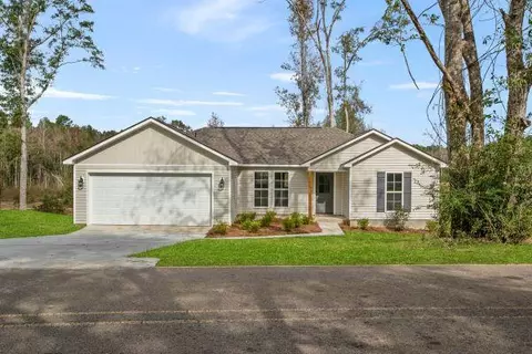16 Ford Rd, Hattiesburg, MS 39401