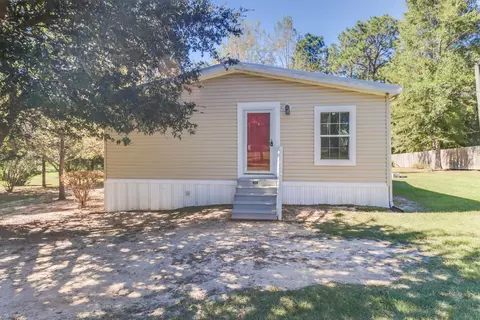 1049 A Carnes Rd, Wiggins, MS 39577 photo 2
