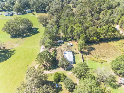 1049 A Carnes Rd, Wiggins, MS 39577 photo 3