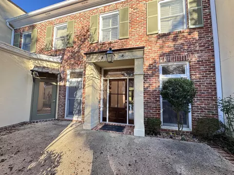 38 Emerald Row, Hattiesburg, MS 39402