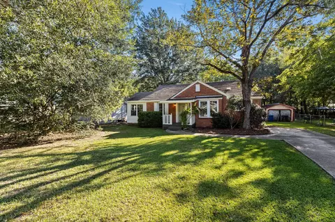 210 S 14th Ave, Hattiesburg, MS 39401