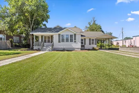 105 S 11th Ave, Hattiesburg, MS 39401
