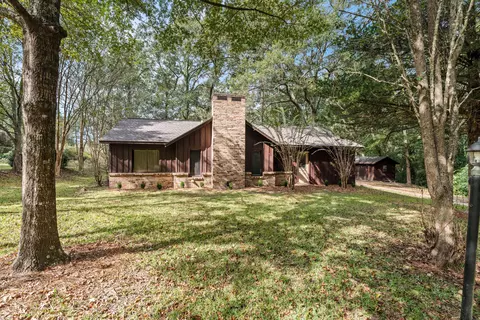605 9th St, Purvis, MS 39475