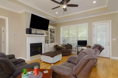 217 Victory Rd, Laurel, MS 39443 photo 3