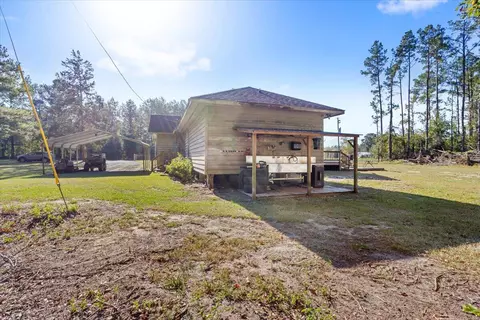 Exterior - 139 E Wilkerson Ferry Rd, Lucedale, MS 39452 photo 3 of 10