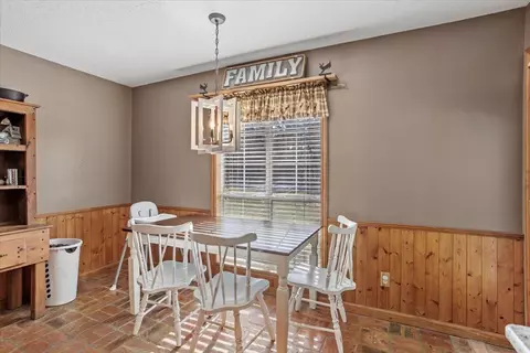 Dining - 139 E Wilkerson Ferry Rd, Lucedale, MS 39452 photo 1 of 1