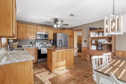 Kitchen - 139 E Wilkerson Ferry Rd, Lucedale, MS 39452 photo 3 of 3