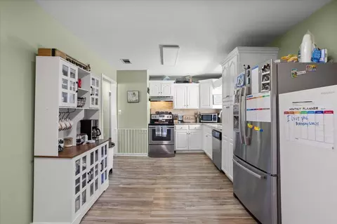 Kitchen - 64 Logaras Cir, Purvis, MS 39475 photo 2 of 3