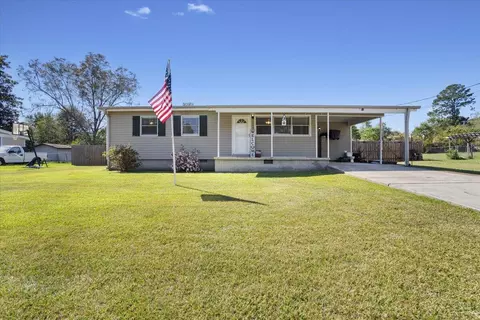 64 Logaras Cir, Purvis, MS 39475