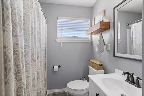 Bath - 64 Logaras Cir, Purvis, MS 39475 photo 2 of 2