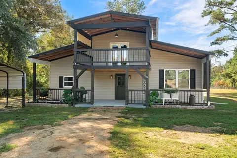 76 Entrekin Rd, Lumberton, MS 39455