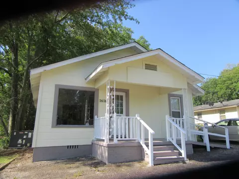 1616 W 3rd St, Laurel, MS 39440