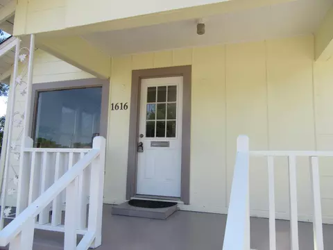Exterior - 1616 W 3rd St, Laurel, MS 39440 photo 2 of 4
