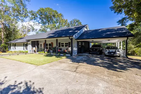 207 Hickory Hill Dr, Hattiesburg, MS 39402