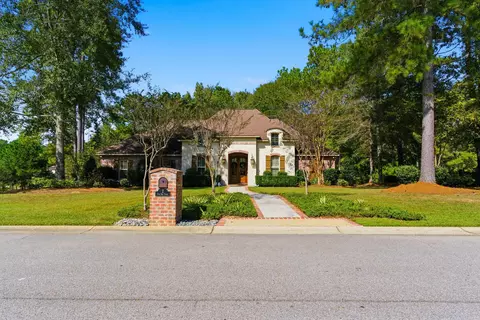 2 Pin Oak Pt, Petal, MS 39465