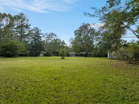 Exterior - 224 Buckley Rd, Laurel, MS 39443 photo 9 of 13