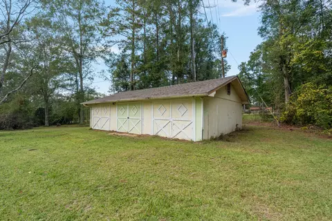 Exterior - 224 Buckley Rd, Laurel, MS 39443 photo 11 of 13