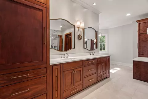 Bath - 635 Slade Rd, Purvis, MS 39475 photo 1 of 11