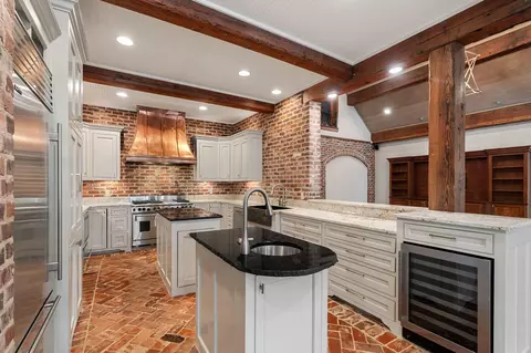 Kitchen - 635 Slade Rd, Purvis, MS 39475 photo 2 of 8