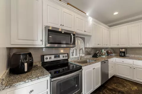 Kitchen - 98 Progress Trl, Sumrall, MS 39482 photo 1 of 2