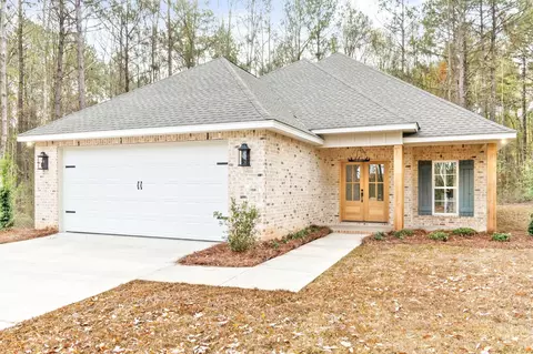 33 Will Brown Ln, Sumrall, MS 39482