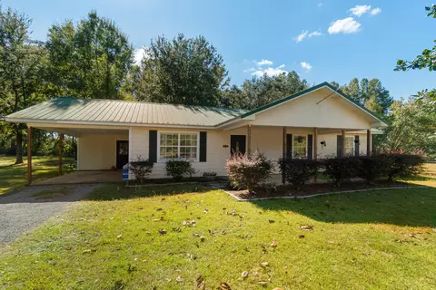 131 Deere John Dr, Lucedale, MS 39452